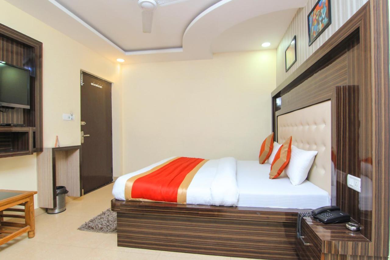 Oyo 8883 Hotel Comfort Zone Лакхнау Екстер'єр фото